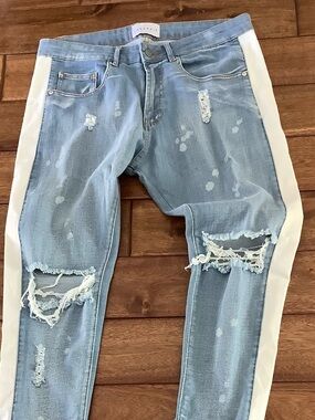 Lakenzie Light Blue washed  Shredded Distressed Denim Jeans , Men’s M